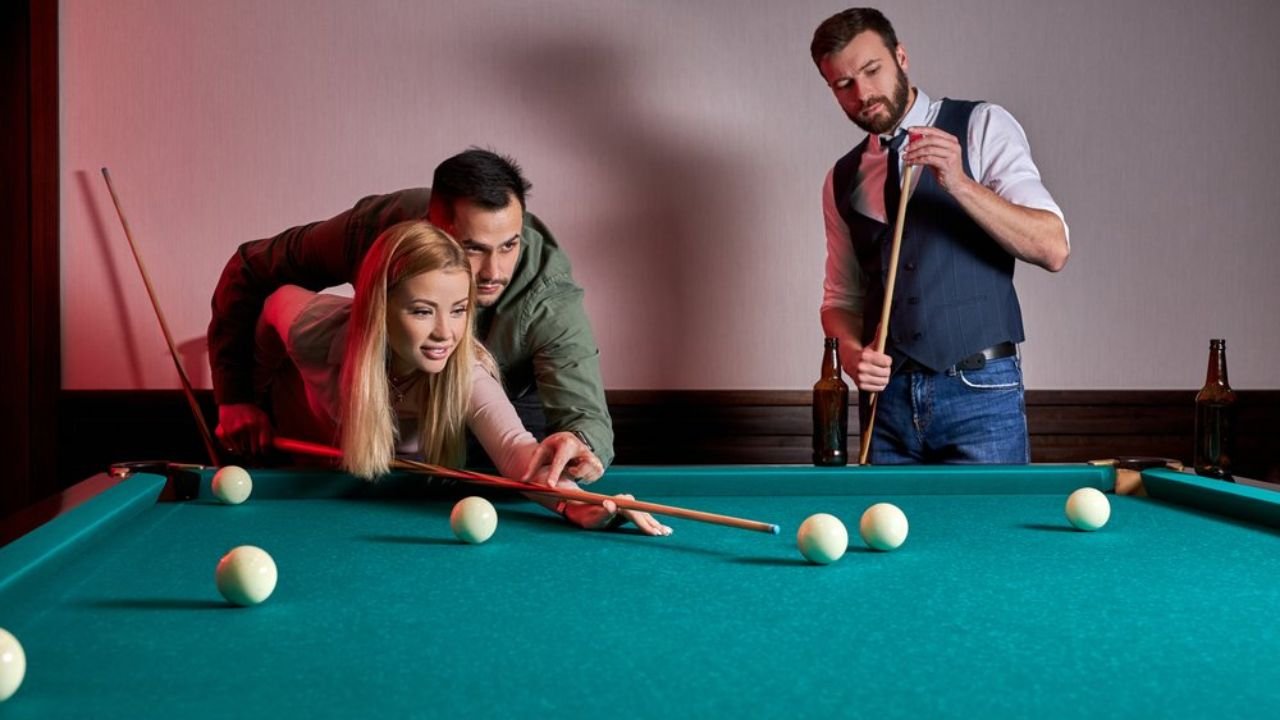 How to Aim in Pool: Beginner Guide to Improve Your Accuracy